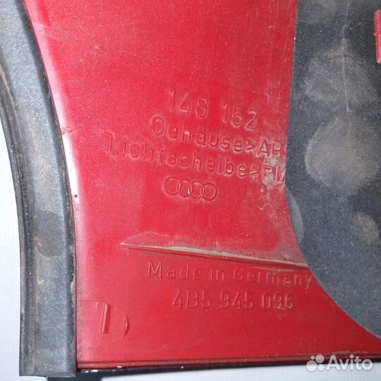 Фонарь задний правый Audi A6 C5 седан