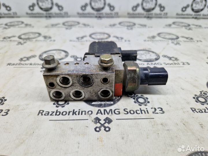 Блок клапанов для Mercedes W211 W219 W240