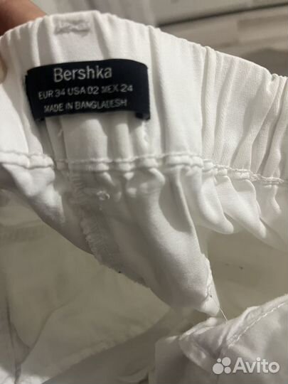 Джинсы bershka 34