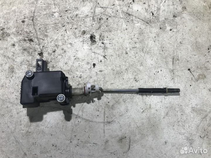 Активатор замка бензобака Skoda Octavia Tour