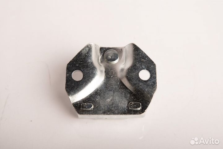 Петля замка багажника Powertec 69430-95J00