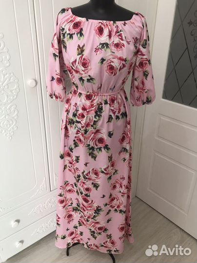 Яркое платье сарафан с розами