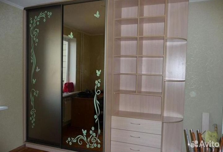 Стенка в гостиную