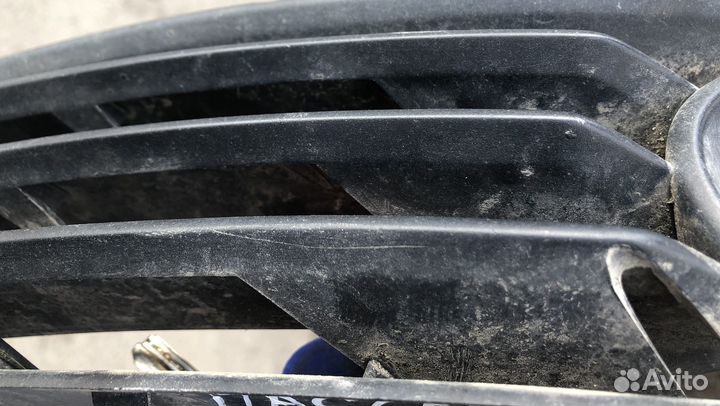 Решетка птф R-Line левая Passat B6