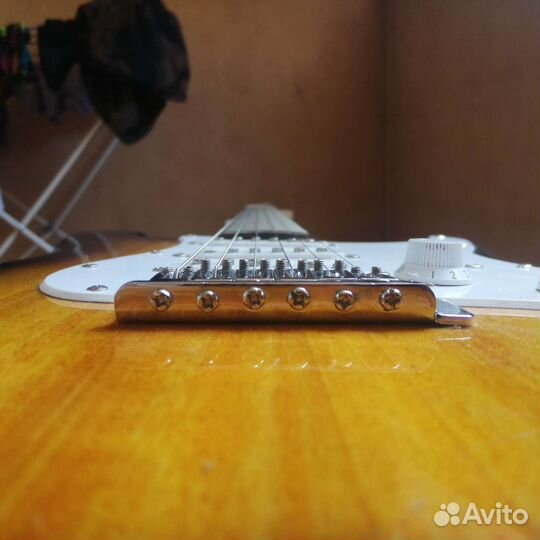 Электрогитара Fender squier bullet stratocaster