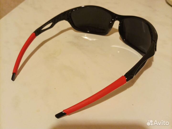 Спортивные солнцезащитные очки