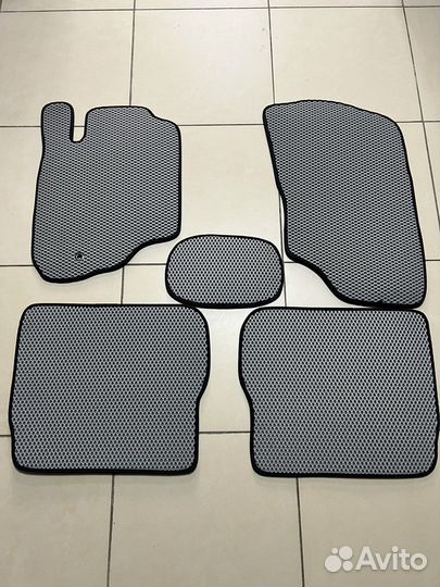 Коврики салона ева (EVA) Mitsubishi Outlander 1
