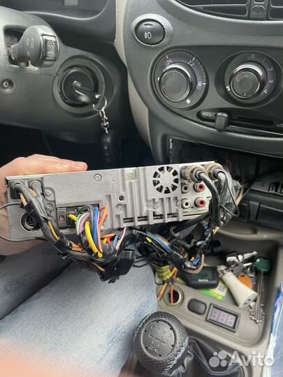 Магнитола alpine cda-137 bti