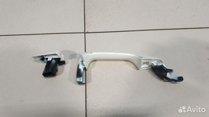 Ручка двери нaружная задняя левая Mercedes C-klass