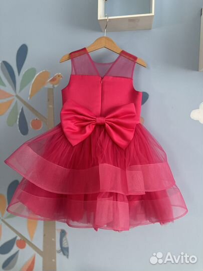 Нарядное платье