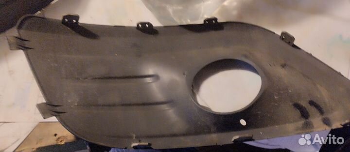 Накладка на фары largus