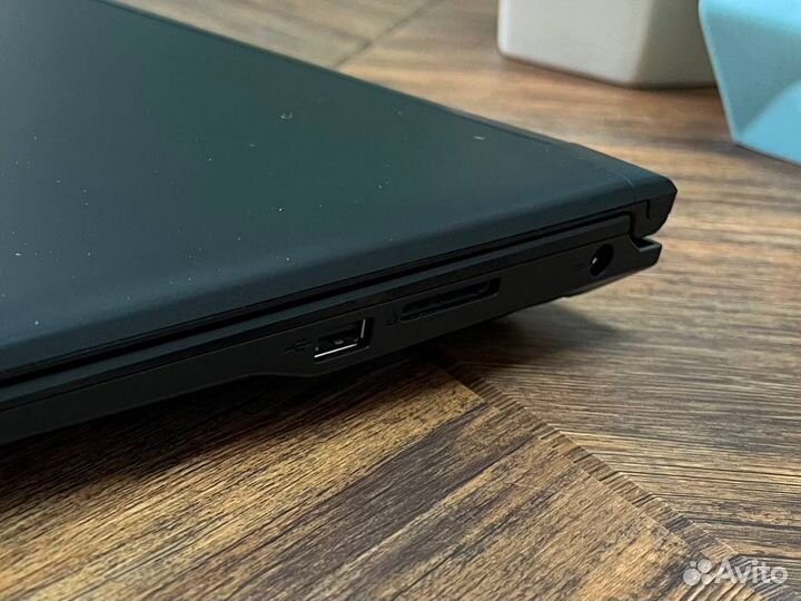 Игровой ноутбук MSI GL62MVR 7RFX