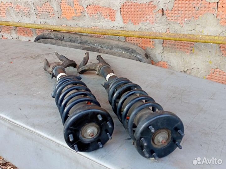 Амортизатор передний Honda Accord 8 CU 2.4