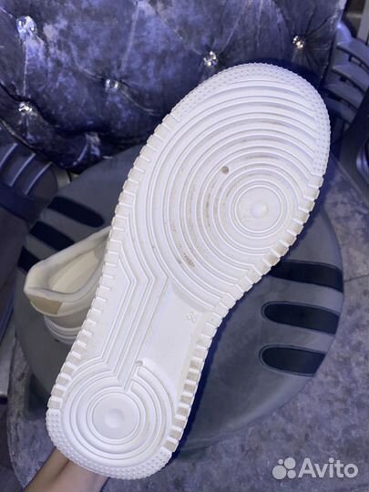 Бежевые кроссовки 37