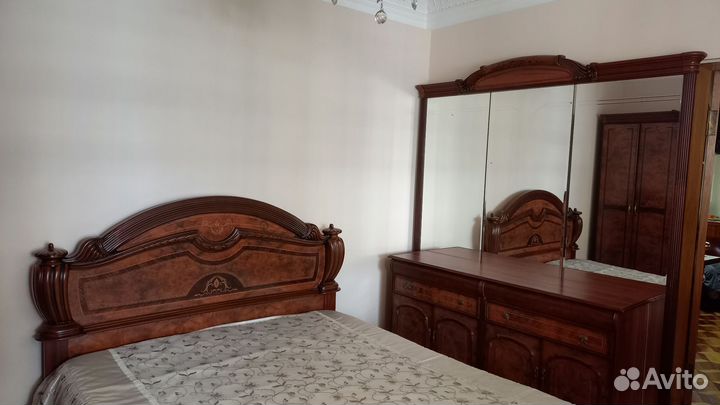 Стенка в гостиную