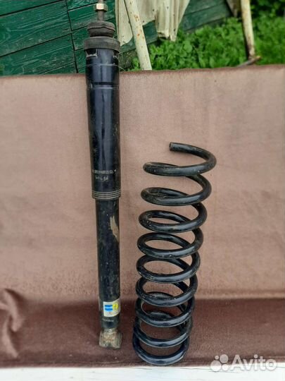 Амортизатор и пружина