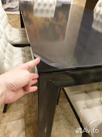 Гибкое защитное стекло на стол