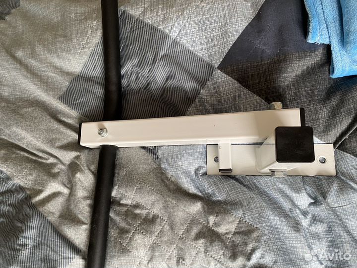 Турник настенный складной