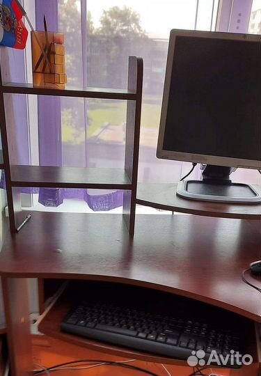 Компьютерный стол