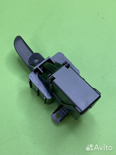 Ручка двери внутр левая \MB Axor/KAMAZ 5490 A00076