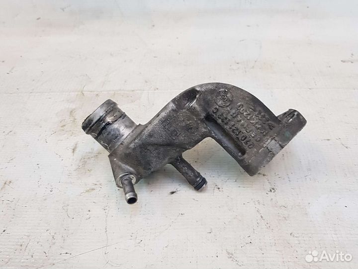 Фланец системы охлаждения VW Touareg 2002-2006