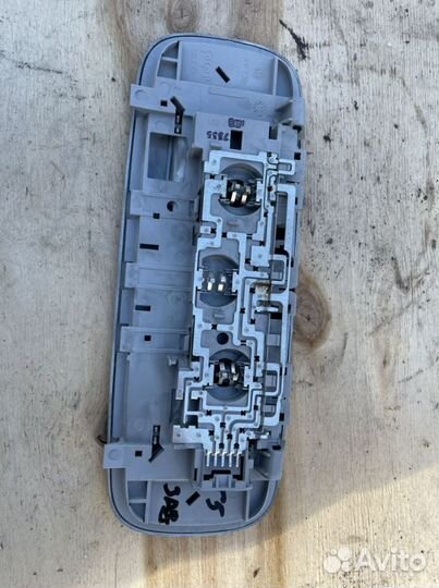 Гольф 5 плафон центральный