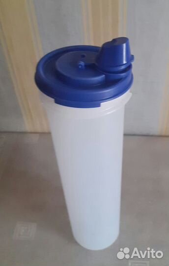 Контейнер Tupperware