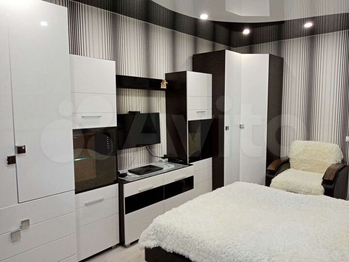 1-к. квартира, 42 м², 3/3 эт.