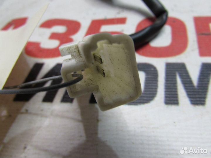 Датчик включения стопсигнала для Hyundai Solaris 1