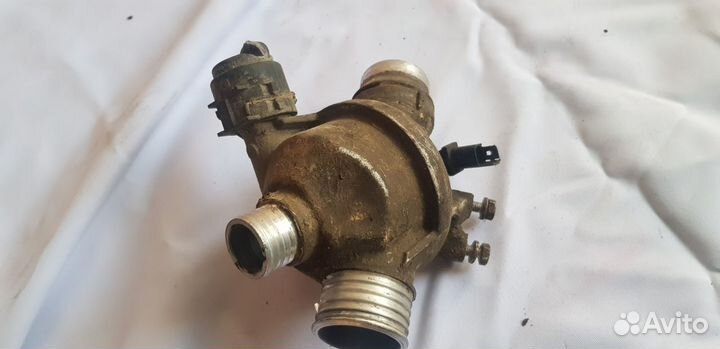 Bmw 525I E60 N52B25A Термостат