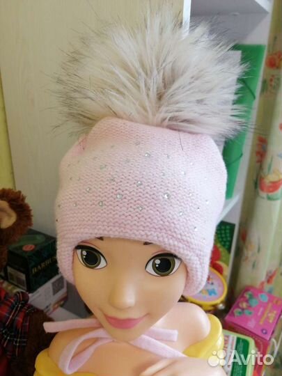 Зимняя шапка на девочку фирмы 