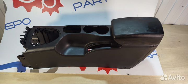 Центральная консоль подлокотник Nissan Qashqai J10