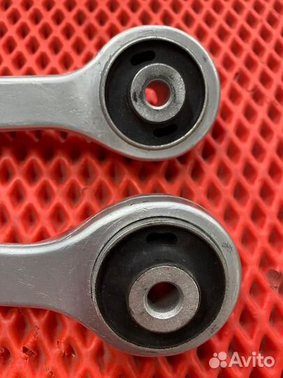 Рычаги верхние Volkswagen Passat B5