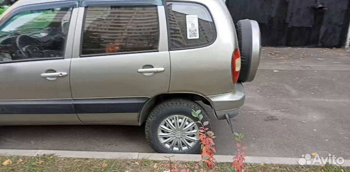 Брендирование реклама на авто наклейки