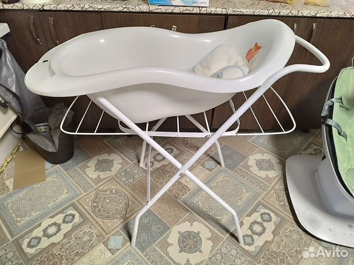 Детская ванночка с подставкой