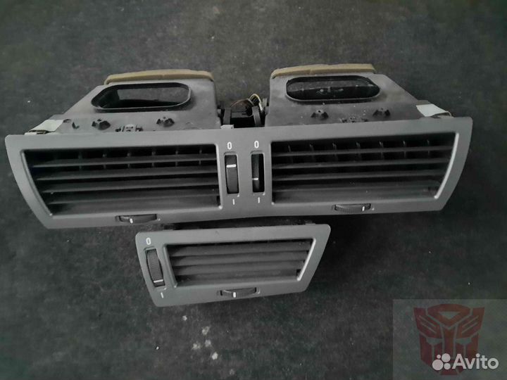 Воздуховоды на торпедо BMW 7-Series E65