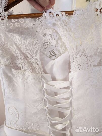 Свадебное платье