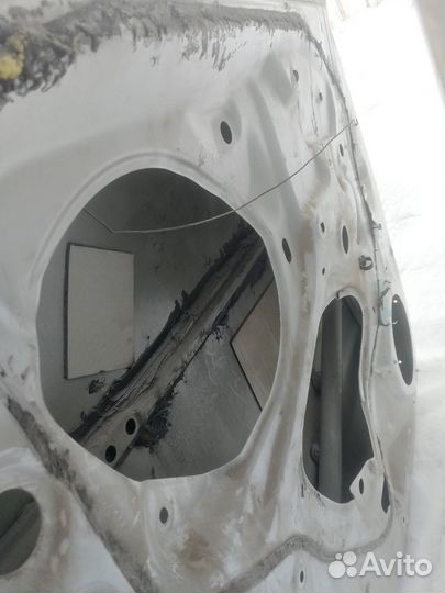 Дверь передняя правая rav4 xa30