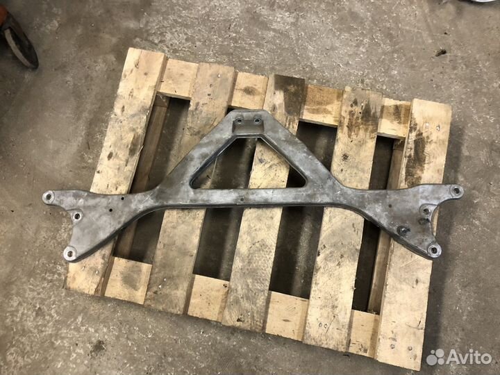 Распорка Audi A8 D4