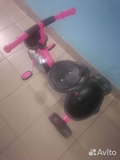 Детский велосипед трехколесный с ручкой