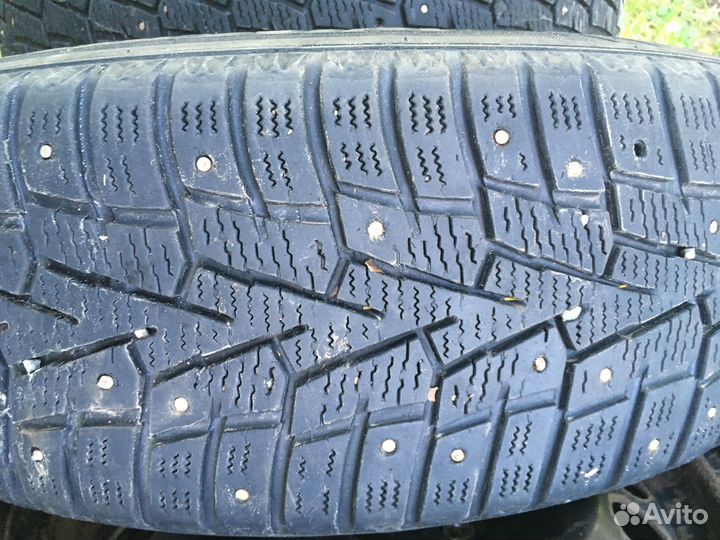 Gislaved NordFrost 100 205/60 R16 92T