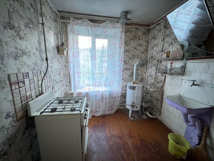 2-к. квартира, 40 м², 2/2 эт.