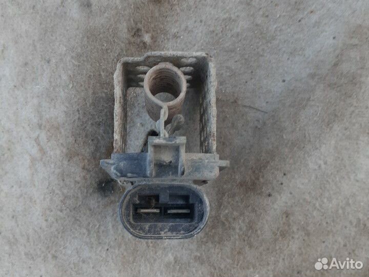 Резистор вентилятора охлаждения Рено Клио 2