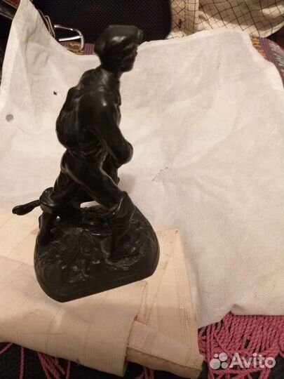 Чугунные статуэтка СССР 1974 г охотник с собакой