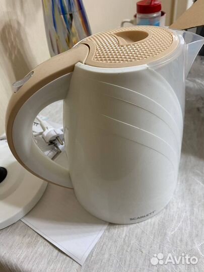 Чайник электрический Scarlett SC-EK18P43