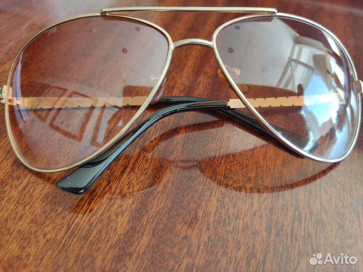 Солнцезащитные очки