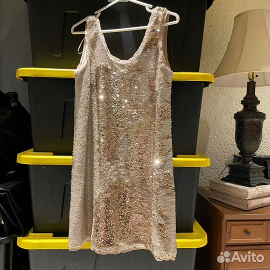 Платье из пайеток от zara
