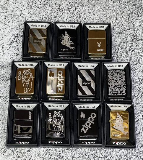 Бензиновая зажигалка Zippo золото