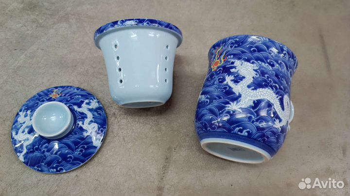 Кружка с ситечком с китайскими драконами