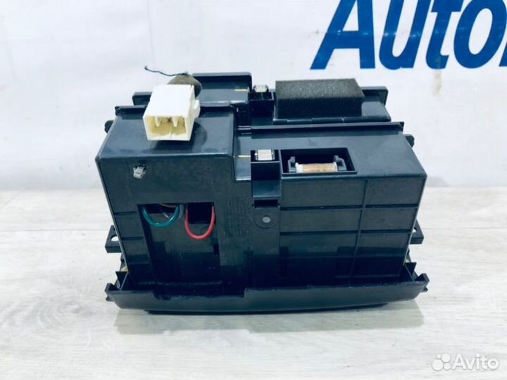 Рамка магнитолы Kia Sorento SUV D4CB 2002